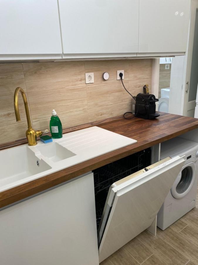 Kiraly78 Huge Apartment Budapest Bagian luar foto