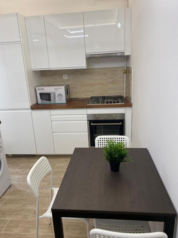 Kiraly78 Huge Apartment Budapest Bagian luar foto