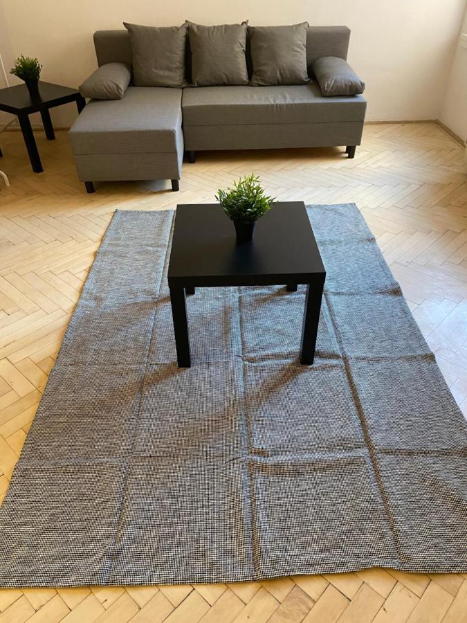 Kiraly78 Huge Apartment Budapest Bagian luar foto